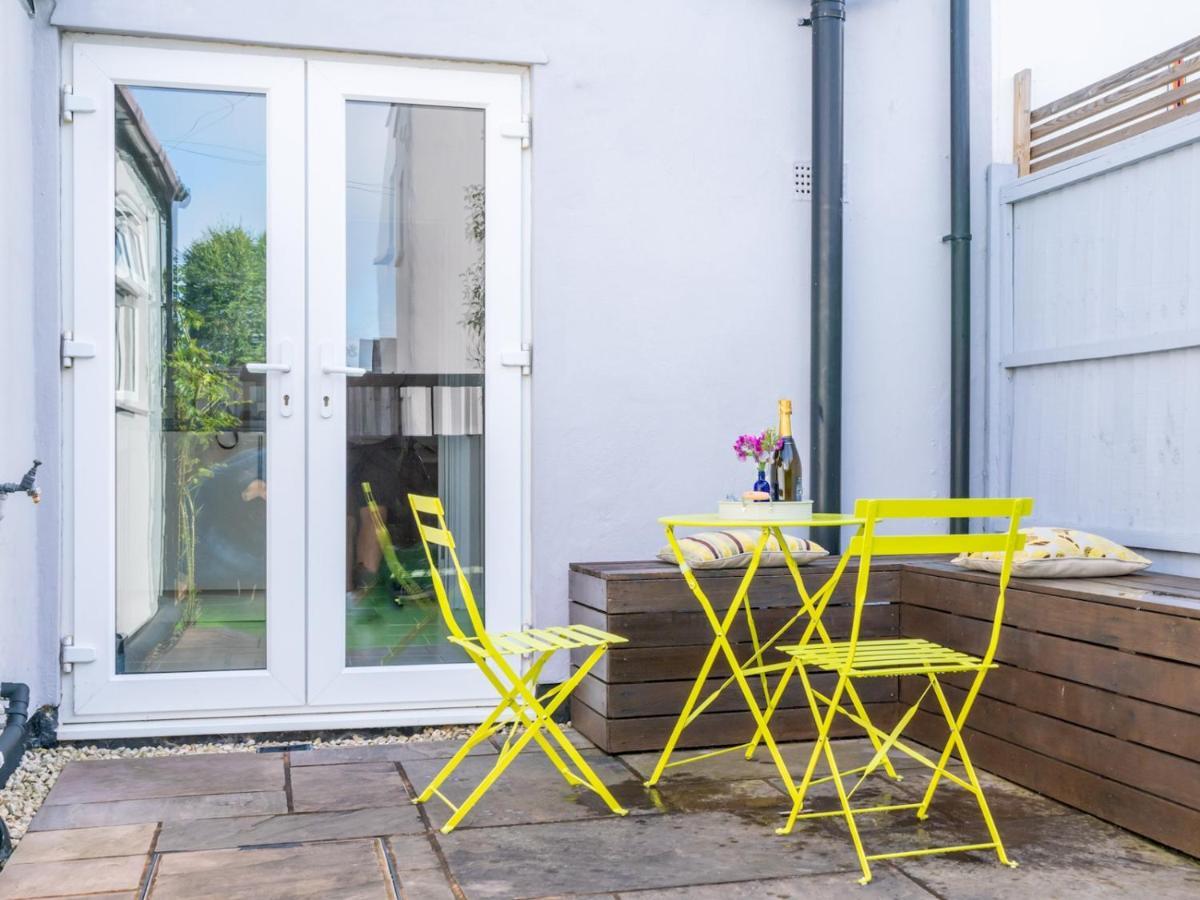 Pass The Keys Bath Road Retreat 2 Bedrooms With Garden